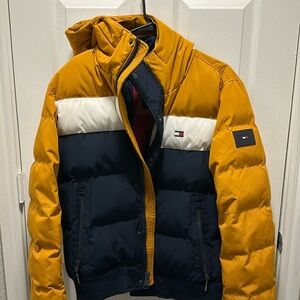 Men’s size small Tommy Hilfiger Coat